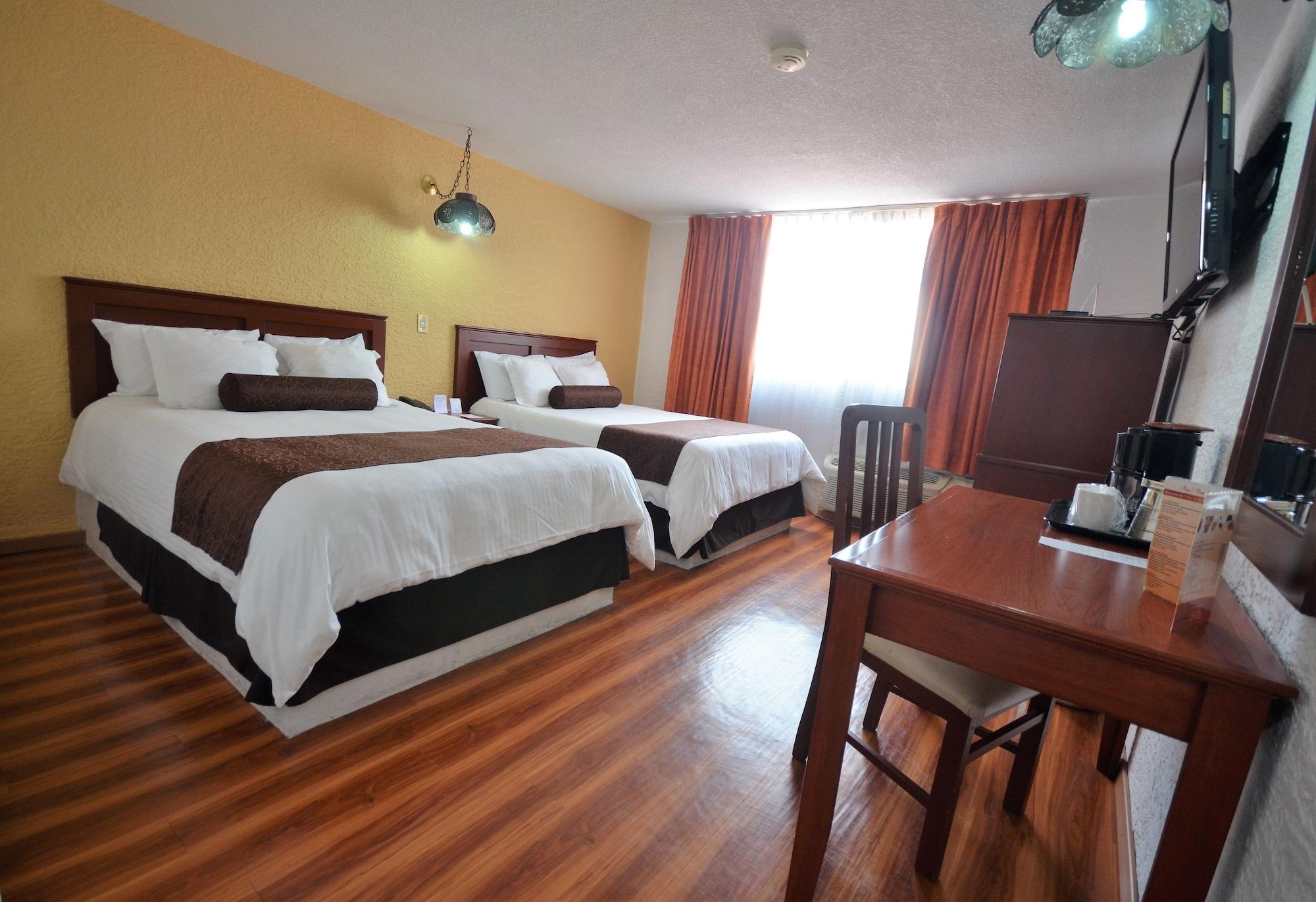 Howard Johnson By Wyndham Morelia Calle Real Dış mekan fotoğraf