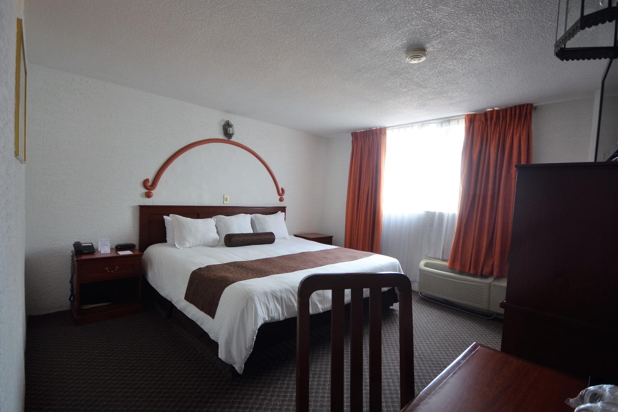 Howard Johnson By Wyndham Morelia Calle Real Dış mekan fotoğraf