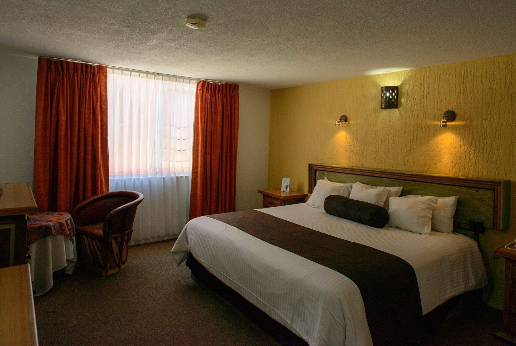 Howard Johnson By Wyndham Morelia Calle Real Dış mekan fotoğraf