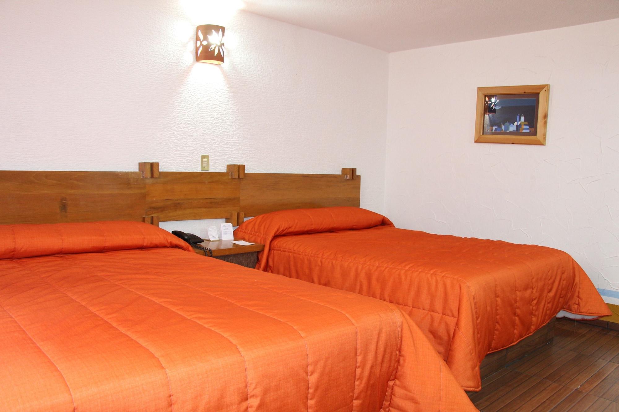 Howard Johnson By Wyndham Morelia Calle Real Dış mekan fotoğraf