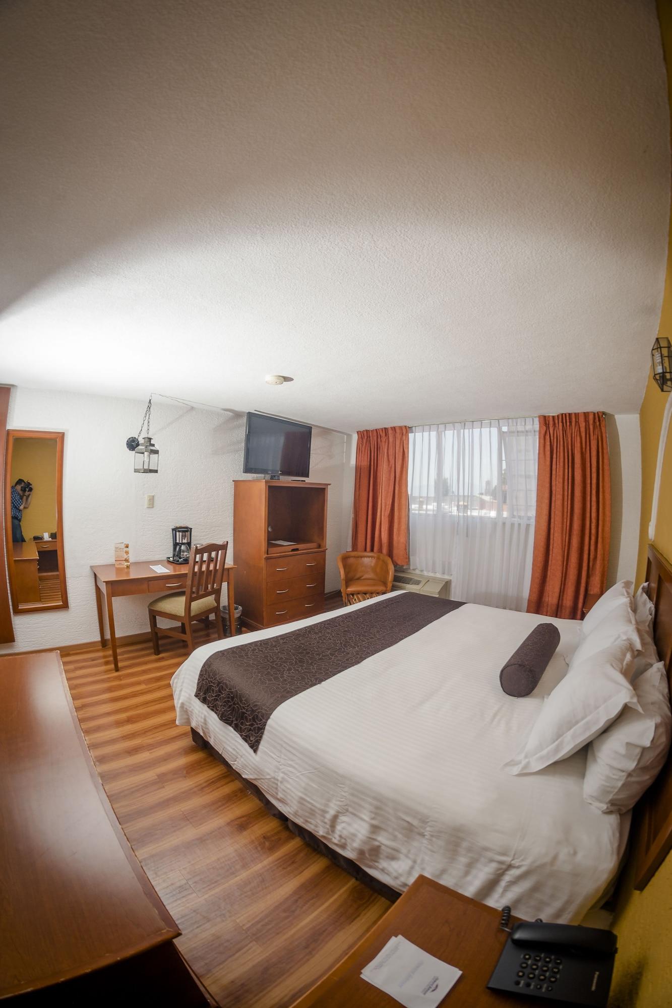 Howard Johnson By Wyndham Morelia Calle Real Dış mekan fotoğraf
