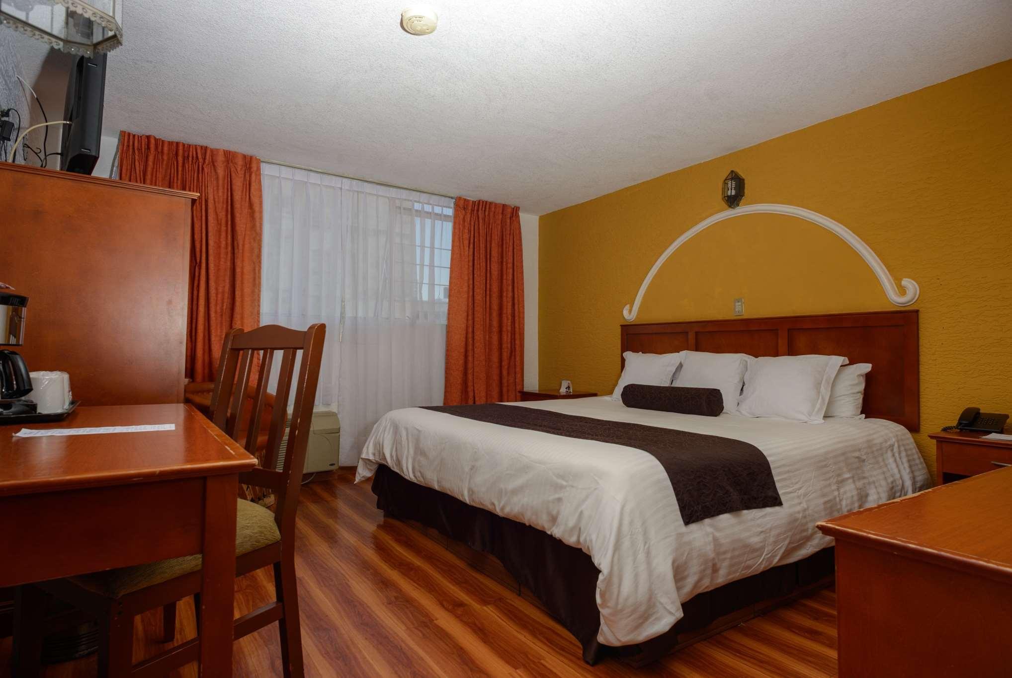 Howard Johnson By Wyndham Morelia Calle Real Dış mekan fotoğraf