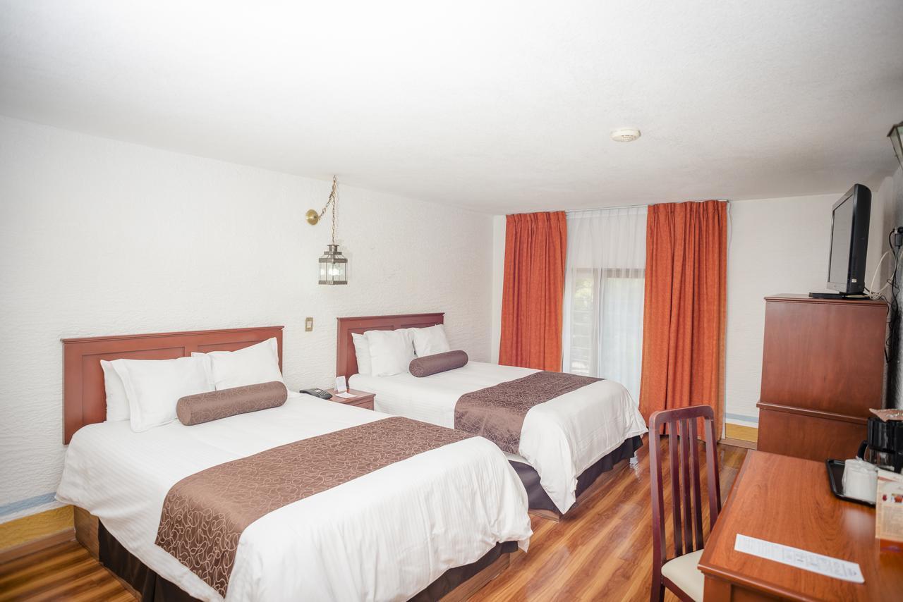 Howard Johnson By Wyndham Morelia Calle Real Dış mekan fotoğraf